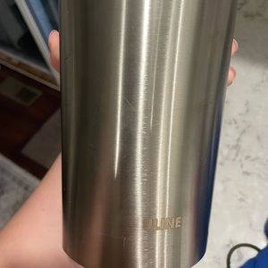 60 oz corkcicle stainless steel tumbler. Used once!